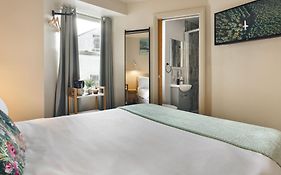 The Hive At Poppi-Red